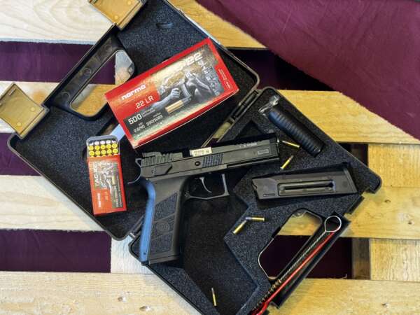 PISTOLET CZ P-09 22