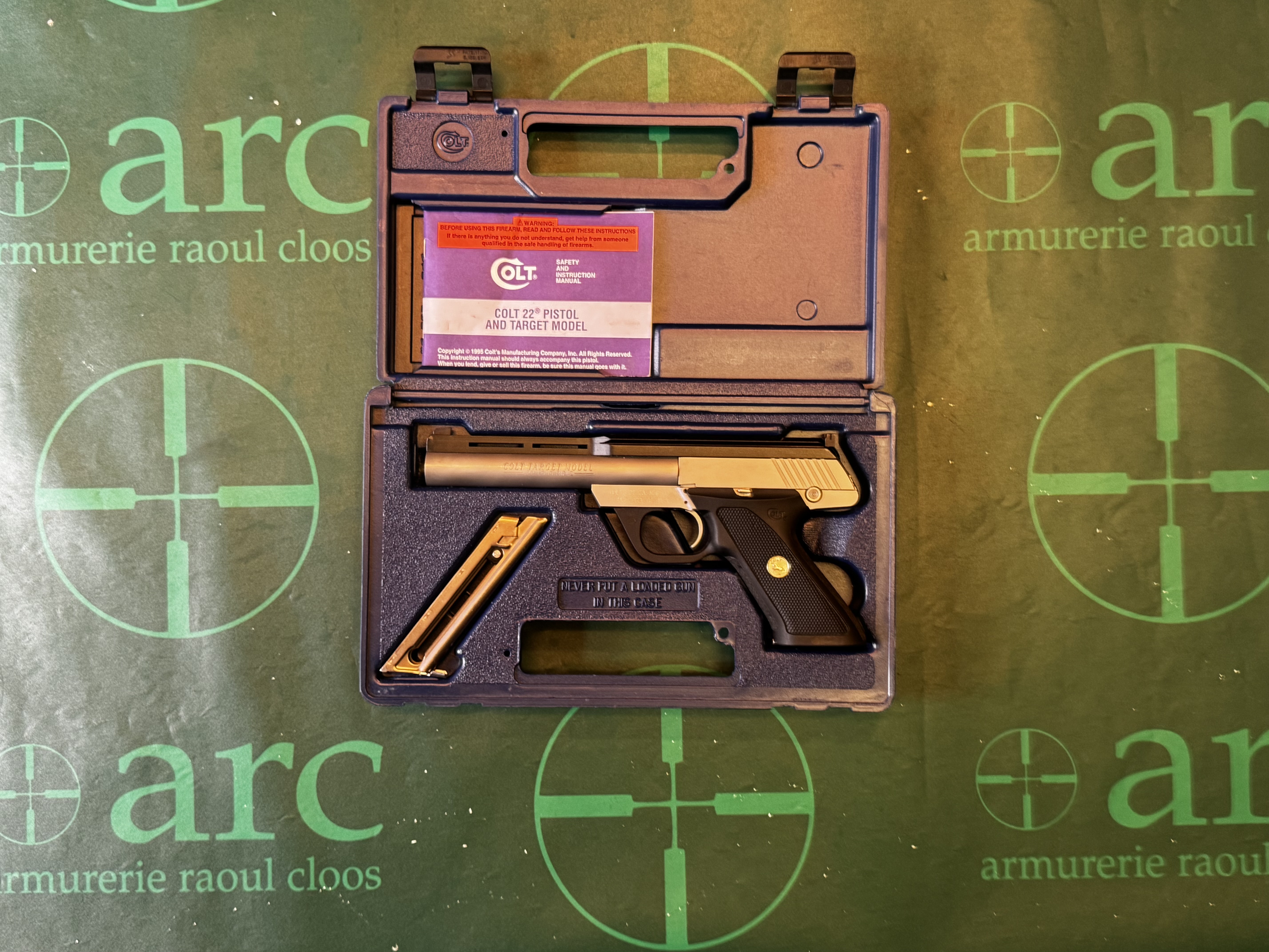 PISTOLET COLT TARGET