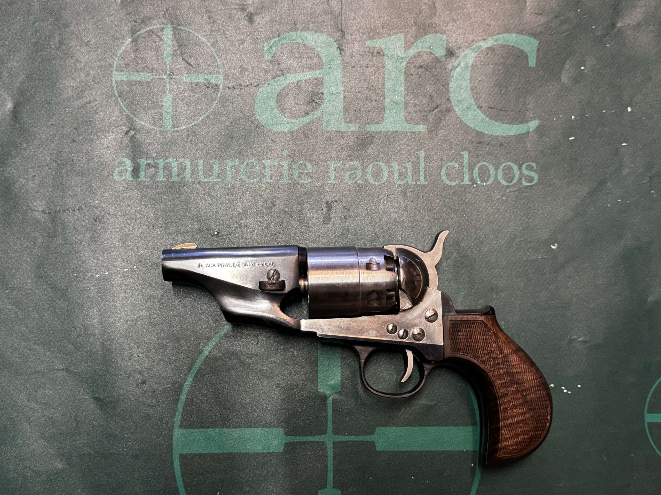 REVOLVER F.LLIPIETTA POUDRE NOIR