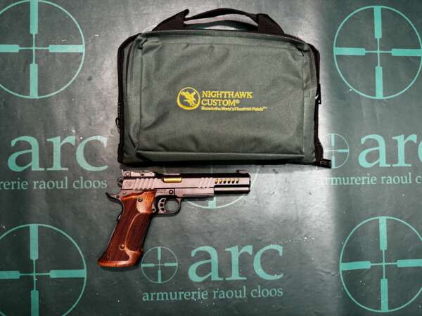 PISTOLET NIGHTHAWK 1911 CHAIRMAN