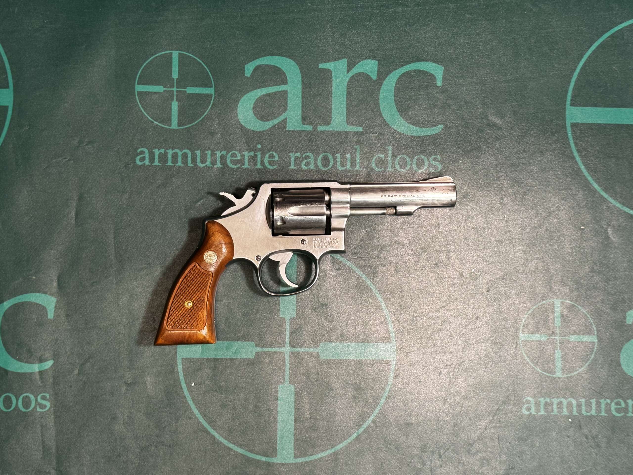 REVOLVER SMITH&WESSON 64-3