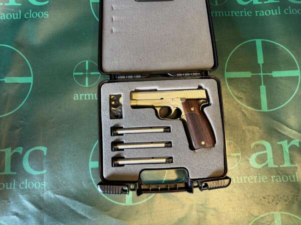 PISTOLET KAHR T9
