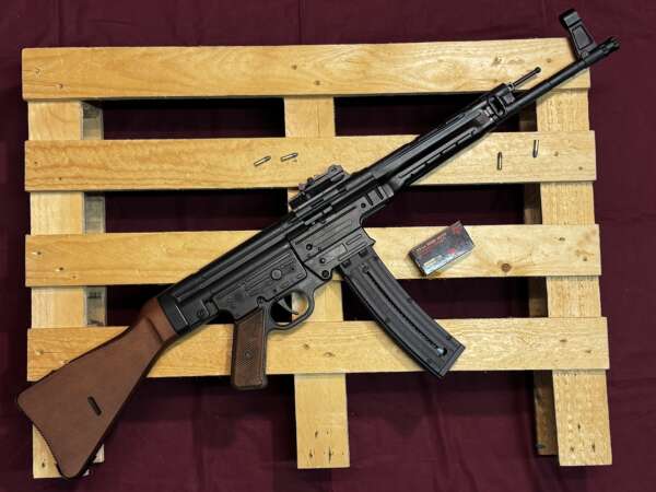 CARABINE MAUSER STG44